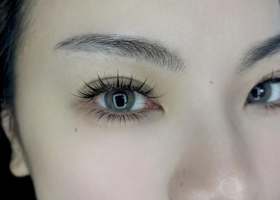 マツエク・マツパ バインドロック フラットラッシュ 韓国風マツエク パリジェンヌラッシュリフト まつげパーマ Mio🎀アイラッシ ﾕ╹◡╹ワンホン漫画のマツエク・マツパデザイン