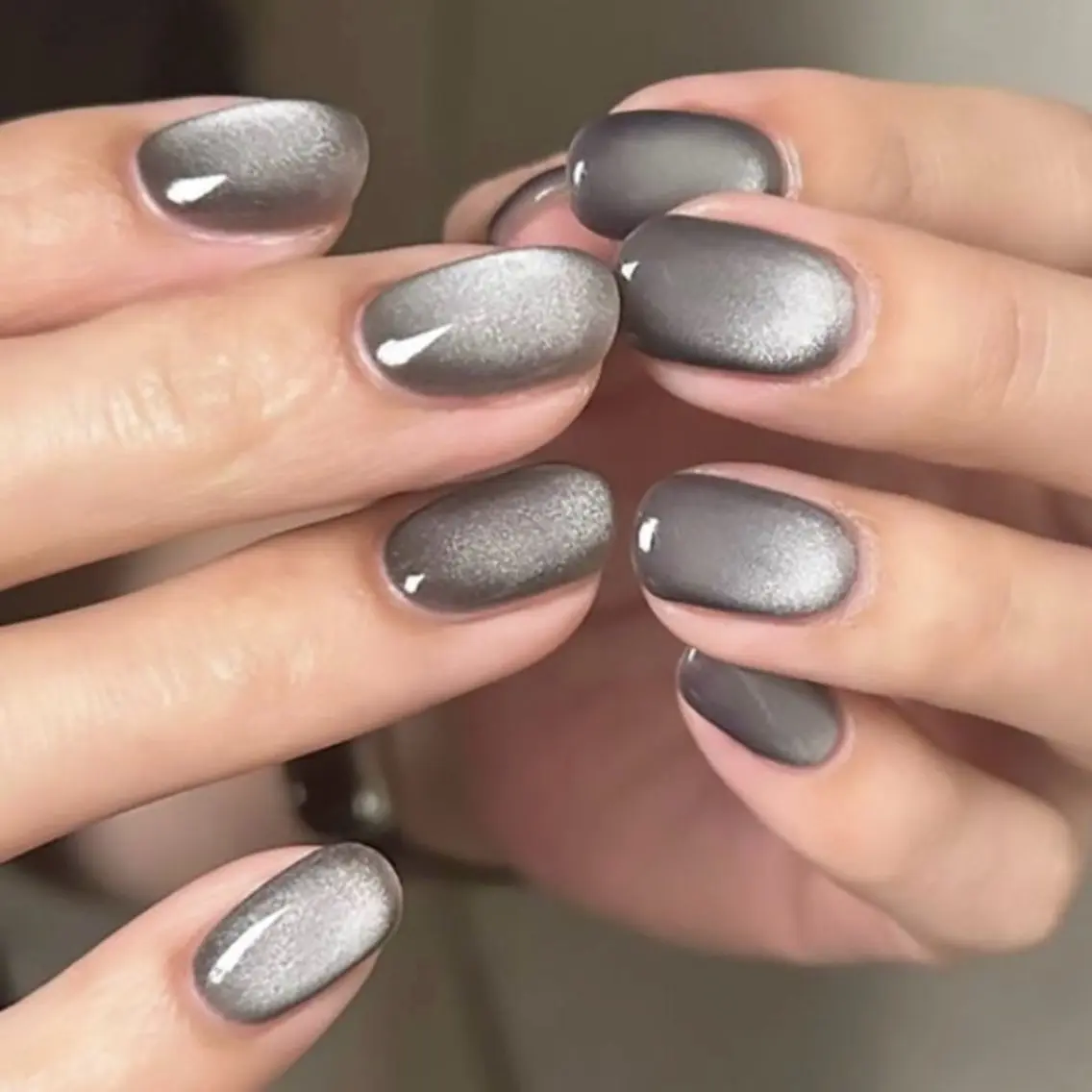 ネイル フットネイル マグネットネイル LAVISH manaのネイルデザイン