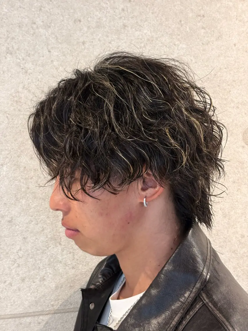 【イメチェンしたい方🙋🏻‍♂️】カット＋メッシュ＋メンズパーマの写真