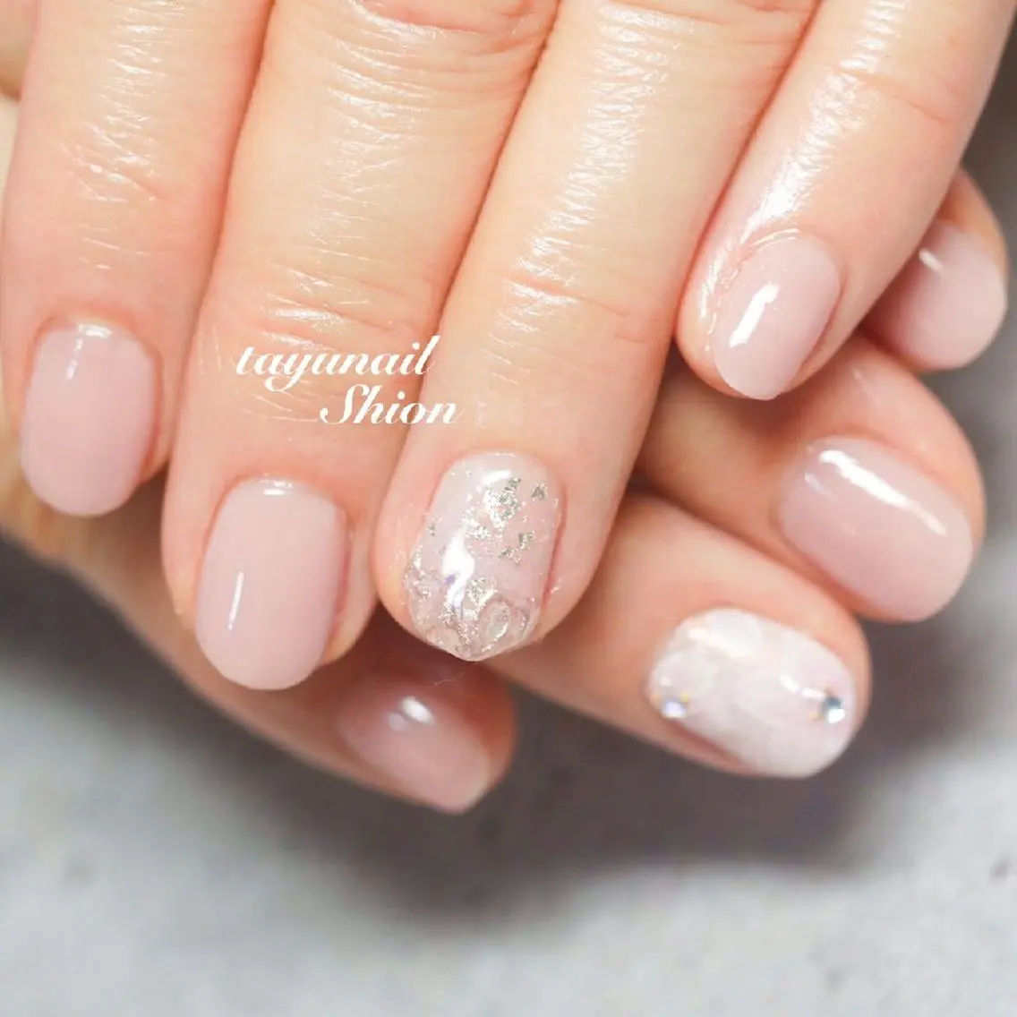 ネイル ブルー ジェルネイル ニュアンスネイル パラジェル 春ネイル ネイルサロン 【たゆnail】のネイルデザイン