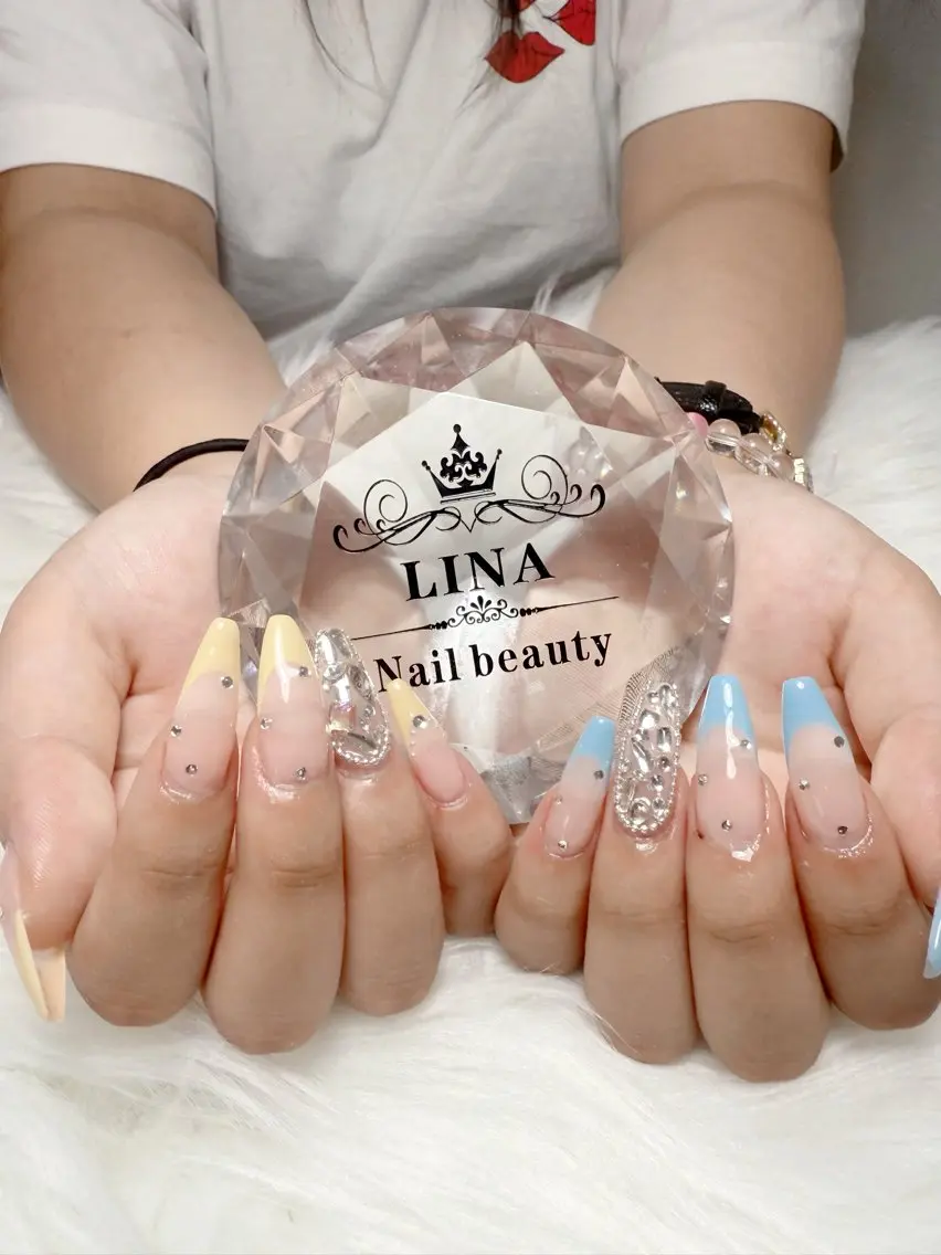 ネイル フレンチネイル 韓国ネイル 夏ネイル ワンホンネイル Lina  nail beautyのネイルデザイン