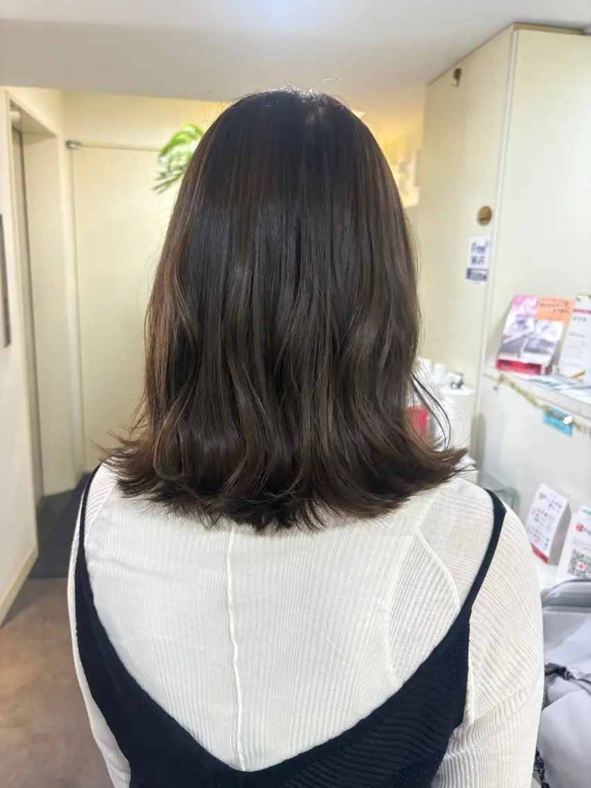 セミロング 麹町 アンジェロのヘアスタイル