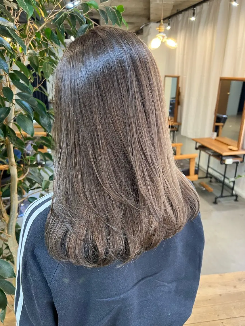 ミディアム カラー ベージュカラー ブリーチ カット ヘアカラー トリートメント ブリーチなしカラー 🌿‬脇黒丸 彩のヘアスタイル