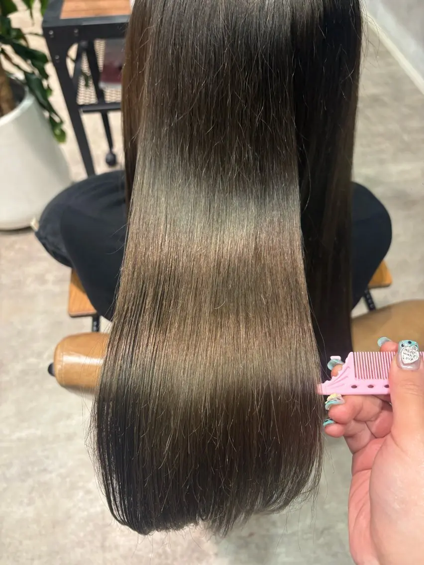 ロング カラー ヘアカラー 佐伯 美麗のヘアスタイル
