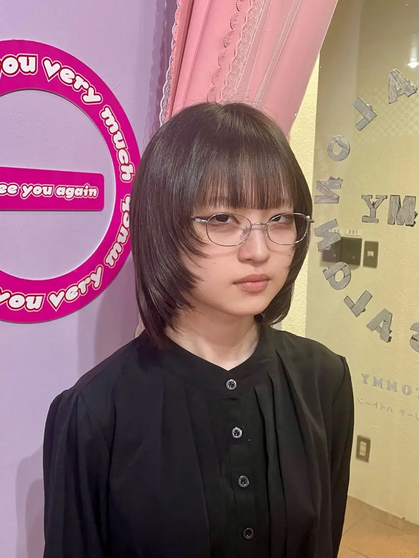 ショート 顔周りカット レイヤーカット ショートヘア 👽KINA👽 派手髪🦖💖✨のヘアスタイル