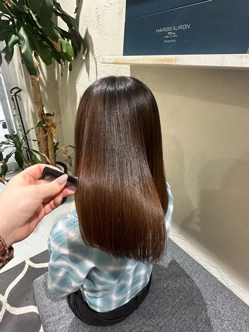 セミロング カラー カット ヘアカラー トリートメント 【髪質改善】 夏目結以のヘアスタイル