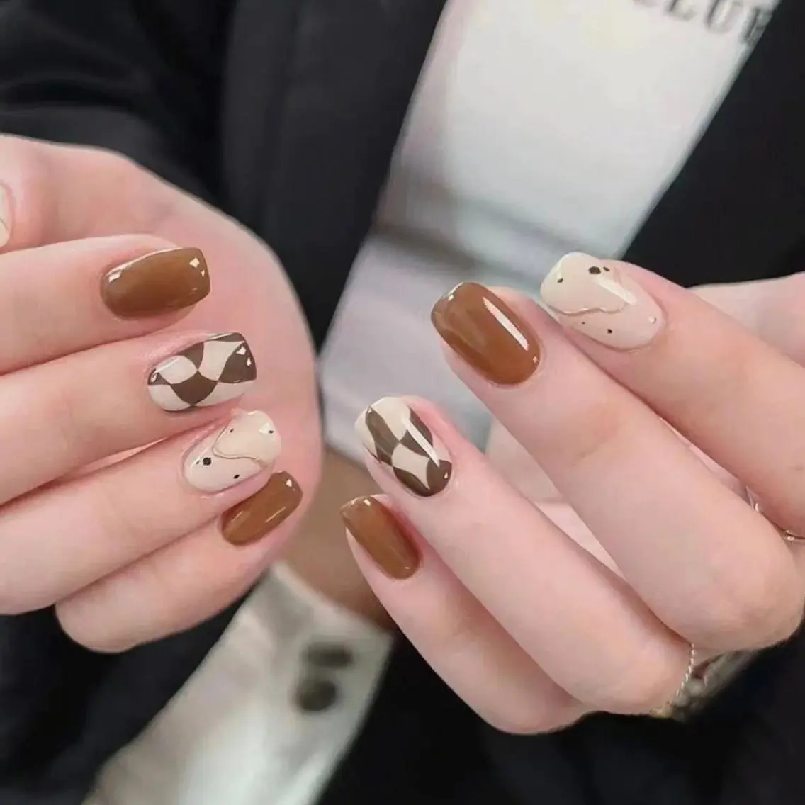 ネイル ハンドネイル Queens マオのネイルデザイン