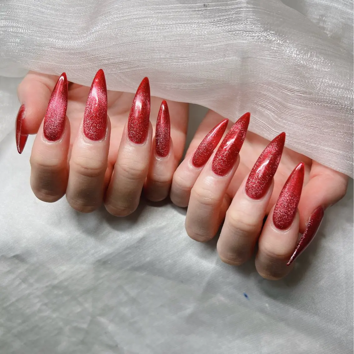 ネイル 長さ出し グラデーション 卒業式 キラキラネイル マグネットネイル ハンドネイル Lee Nailsのネイルデザイン