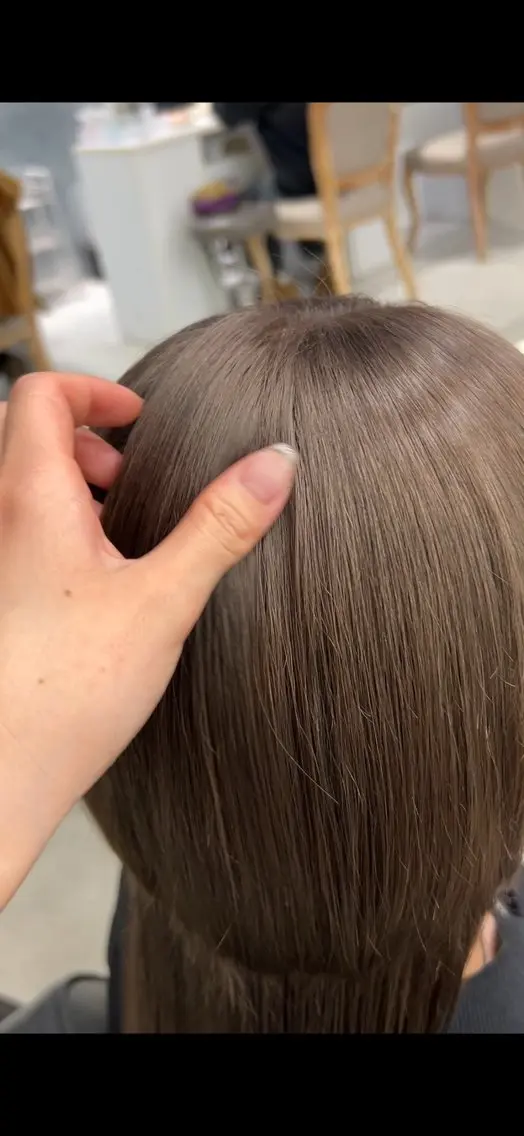 カラー ブリーチ ケアブリーチ デザインカラー ダブルカラー イヤリングカラー 酸性ストレート /ハイトーン/つばさのヘアスタイル
