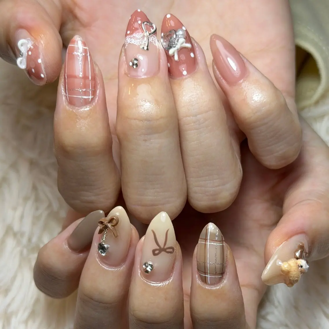 ネイル ハンドネイル フットネイル nailsalon Any'bのネイルデザイン