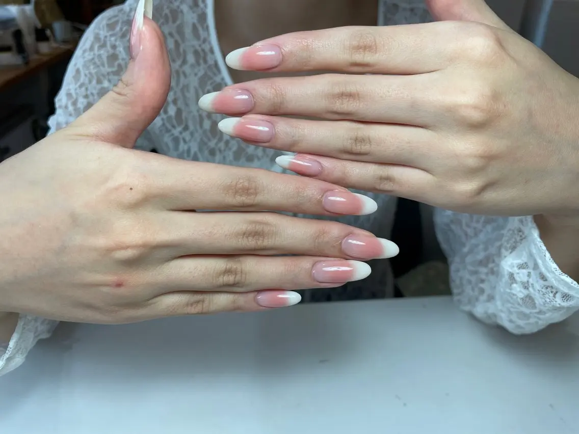 ネイル ハンドネイル 楊 蓉のネイルデザイン
