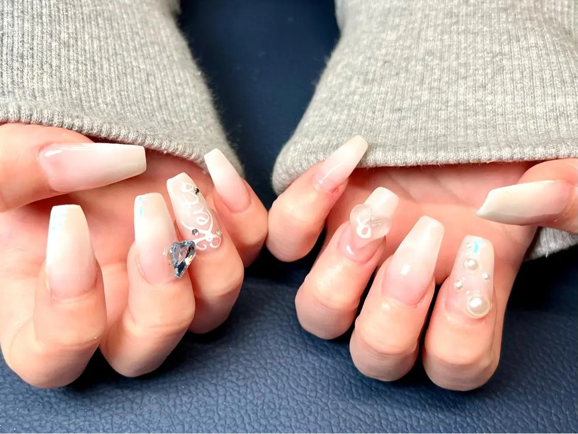 セミロング ネイル 長さ出し ジェルネイル スカルプネイル シンプルネイル 夏ネイル T&A nailのネイルデザイン