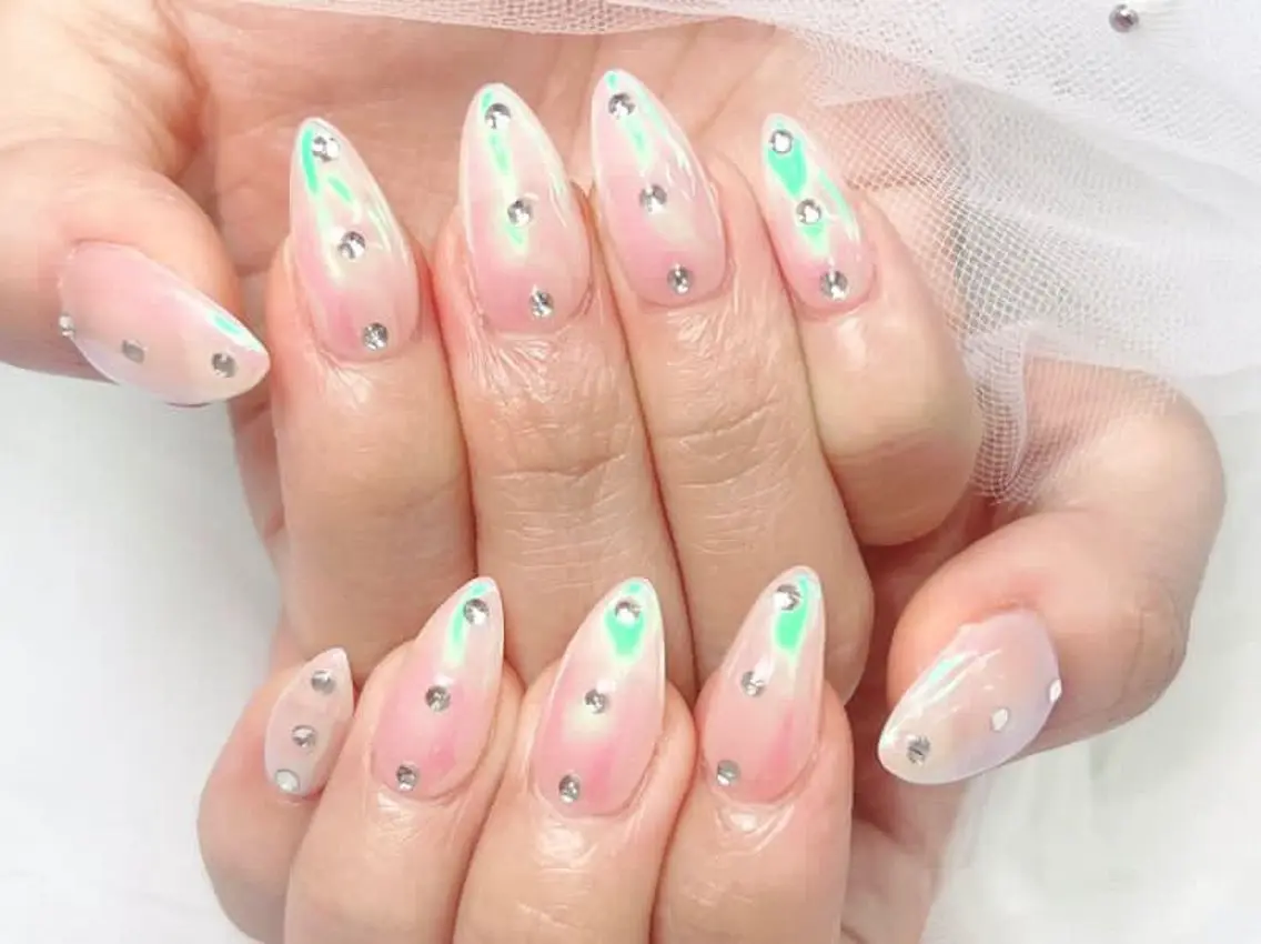 ネイル ミラーネイル ストーンネイル 【スカルプ専門店】 ZY Nailのネイルデザイン