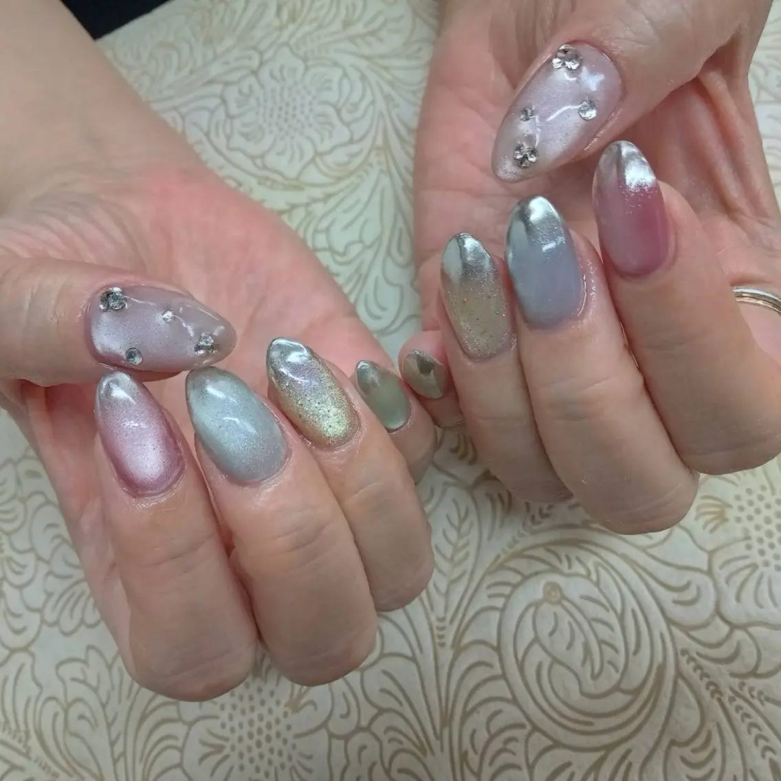 ネイル フラワーネイル precious nail roomのネイルデザイン