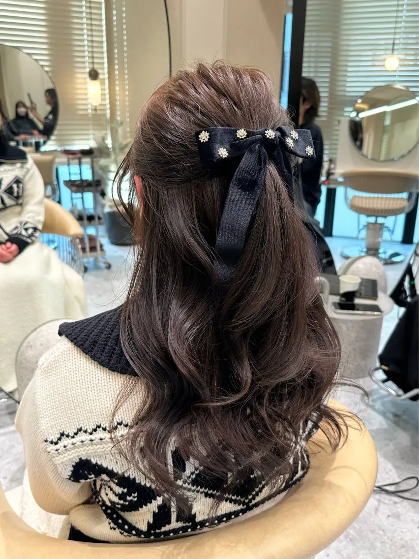 ロング ヘアアレンジ ヘアセット 🤎小顔レイヤー /ベージュ🤎友香のヘアスタイル