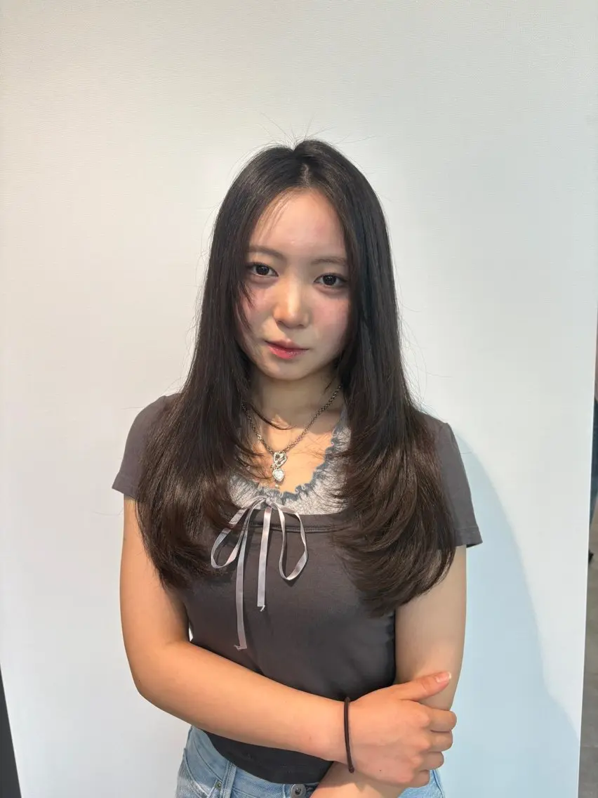 ロング mio🐶💗カット /艶カラー/矯正のヘアスタイル
