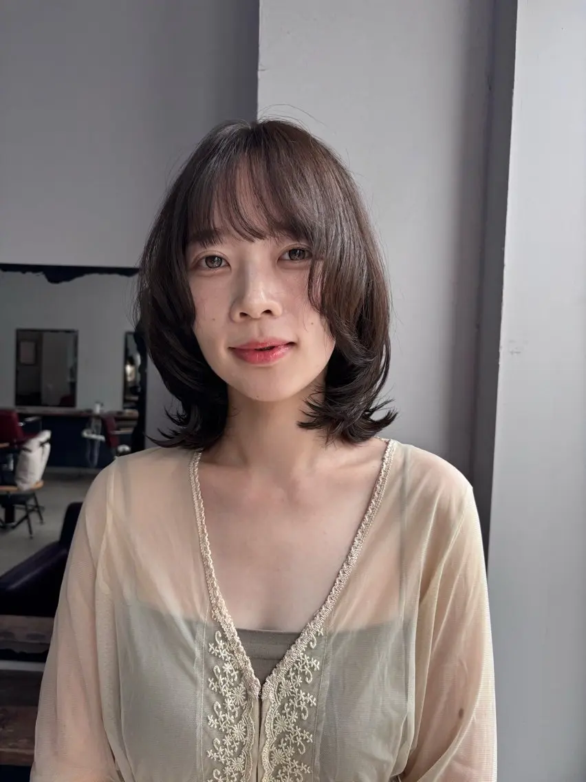 ミディアム ヘアカラー トリートメント ウシロダ メグミ ／ボブ／透明感カラーのヘアスタイル
