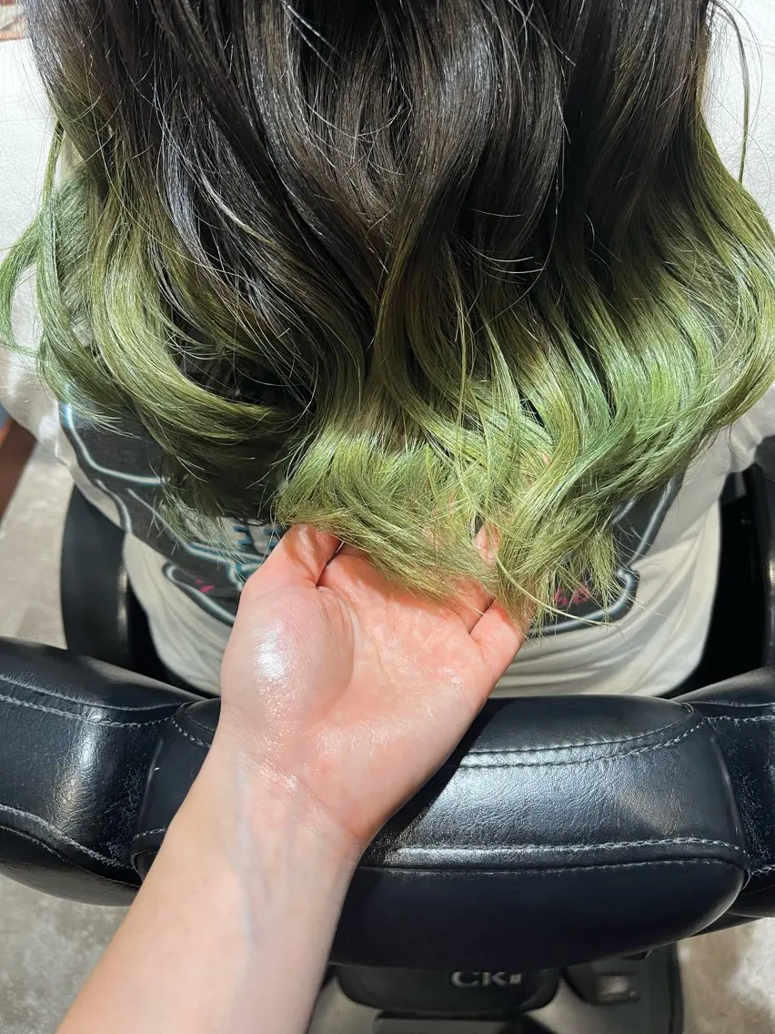ロング カラー カット ヘアカラー トリートメント 初ブリーチOK✨ ハイトーン稲吉菜々美のヘアスタイル