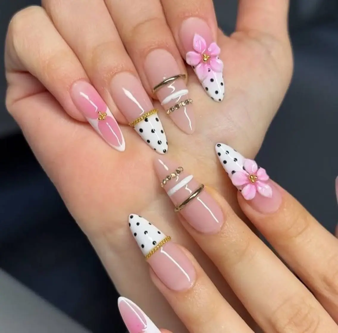 ネイル キラキラネイル 韓国ネイル ロングネイル シンプルネイル ワンホンネイル ハンドネイル Rina Nail.Novaのネイルデザイン