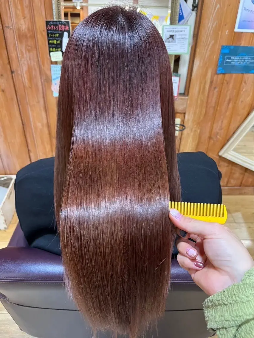 カラー 伊藤 海莉のヘアスタイル