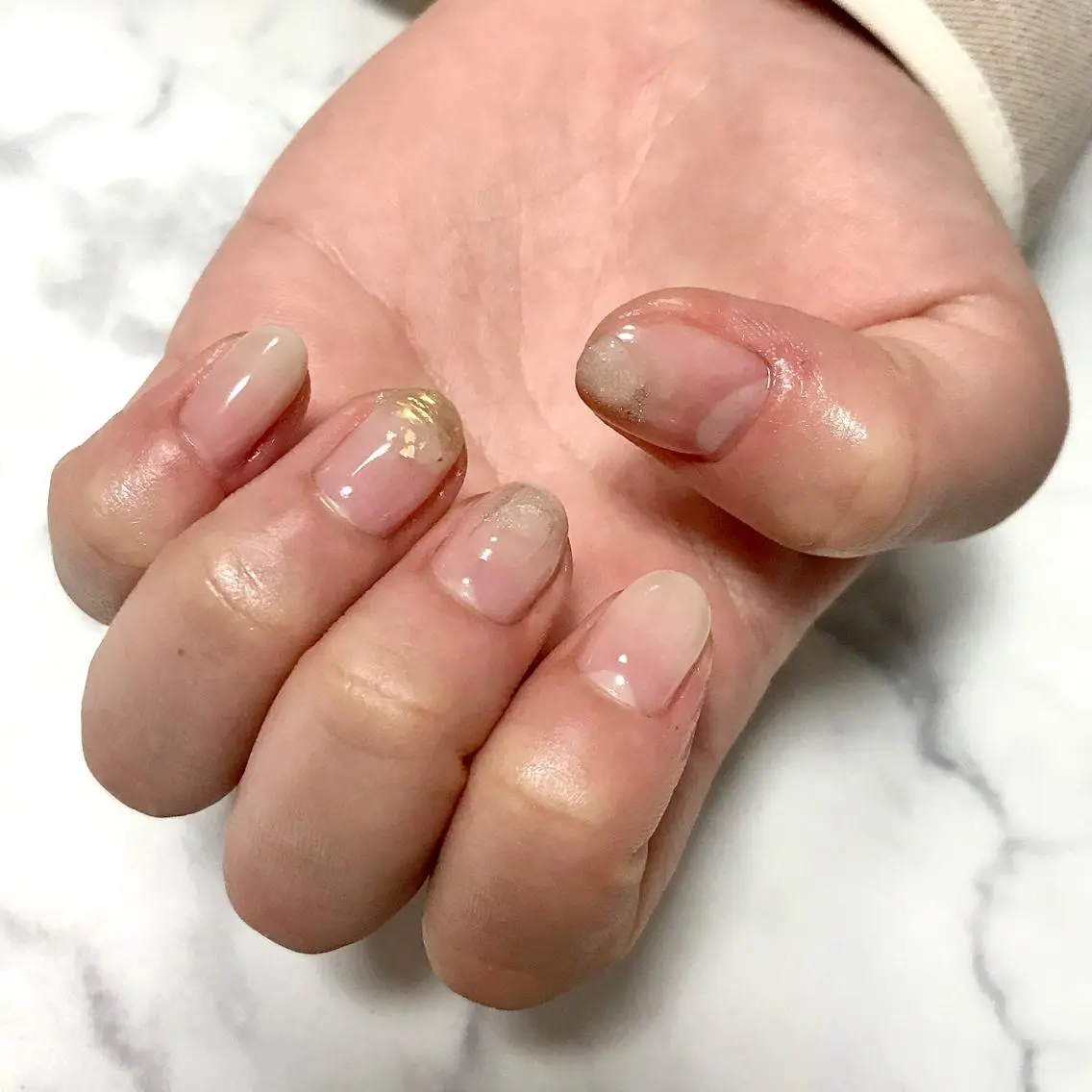 ネイル グラデーション ミラーネイル ニュアンスネイル ステラ marikominoのネイルデザイン