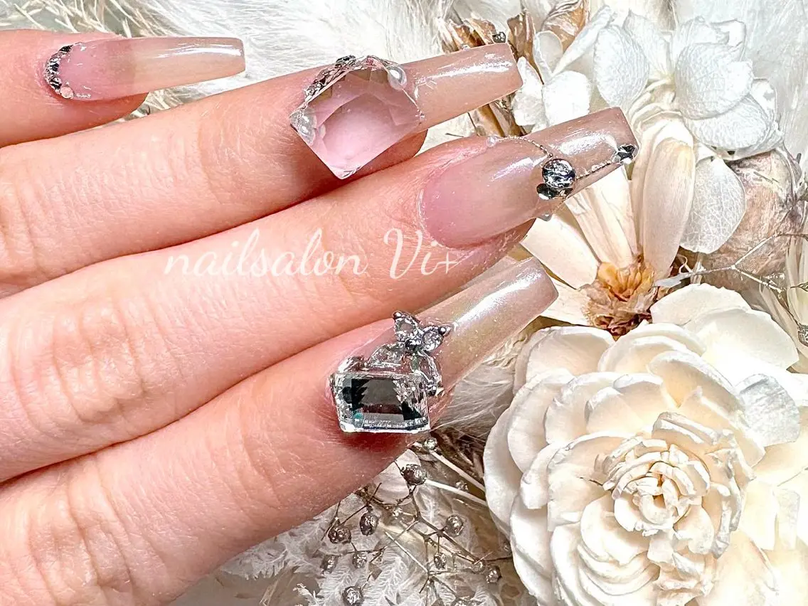 ネイル ハンドネイル ✨Nailsalon Vi+✨のネイルデザイン
