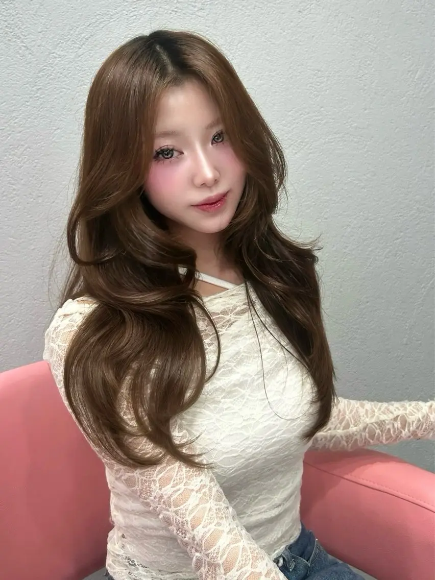 ロング カラー ベージュカラー ブリーチ ブラウンカラー ショコラブラウン ダブルカラー カット ヘアカラー トリートメント 表参道/ワンホンヘア SAAYA🖤のヘアスタイル