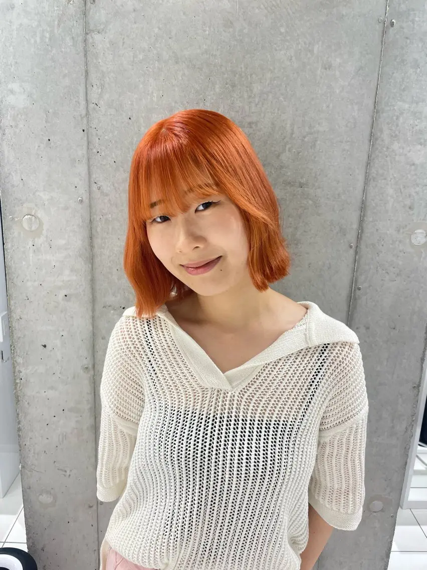 ショート カラー オレンジ yuzuna ハイトーン 天神のヘアスタイル