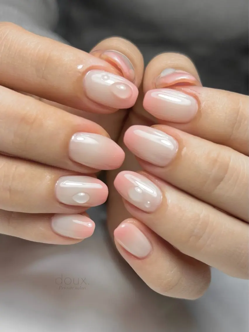 ネイル グラデーション 韓国ネイル ぷっくりネイル 夏ネイル doux. nailのネイルデザイン