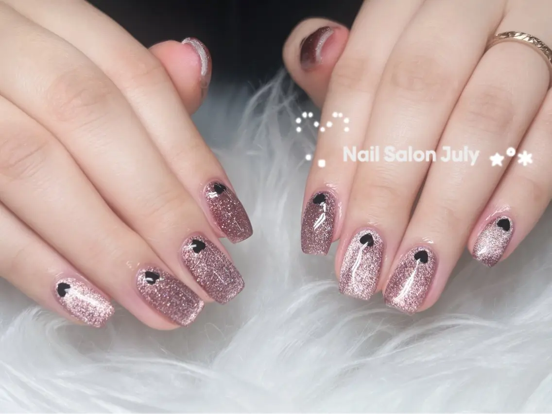 ネイル アートネイル オーロラネイル ジェルネイル ガーリー キラキラネイル ハンドネイル July Salonのネイルデザイン