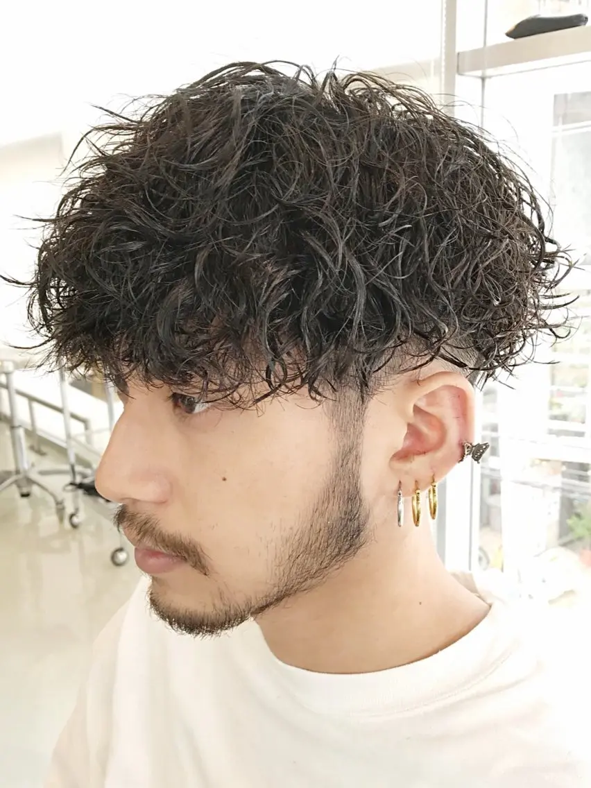 パーマ メンズ メンズパーマ ツイストスパイラルパーマ 波巻きパーマ スパイラルパーマ ✨レディースカット 無料hiro✨のヘアスタイル
