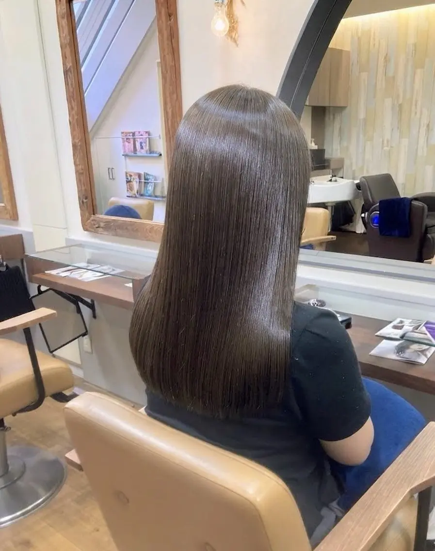 ロング 松下 沙織のヘアスタイル