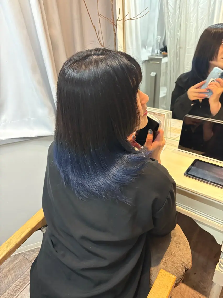 ミディアム カラー こうら かすみのヘアスタイル
