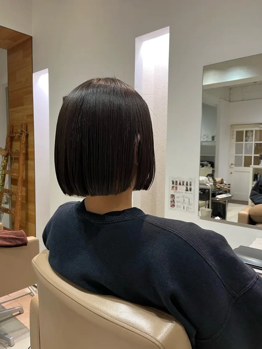 ミディアム カット 縮毛矯正 池田 愛のヘアスタイル