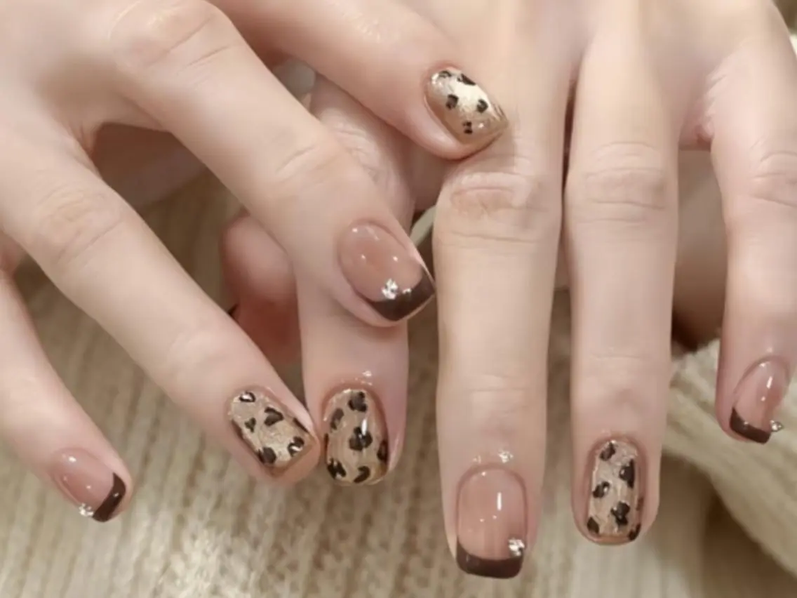 ネイル ストーンネイル ハンドネイル 🎀Best Nail🎀のネイルデザイン