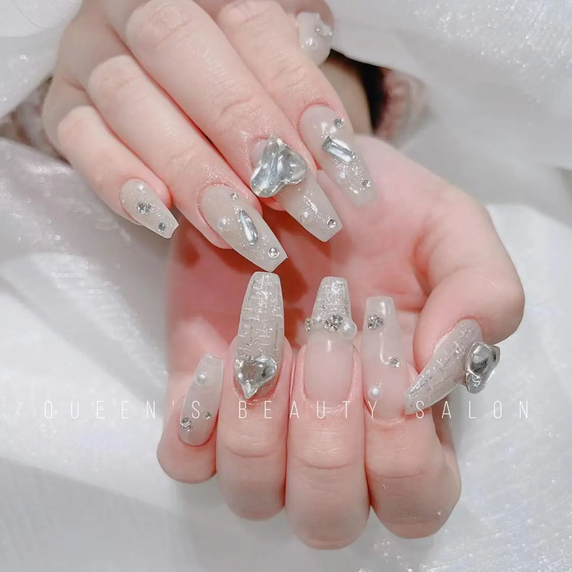 ネイル ハンドネイル Queens マオのネイルデザイン