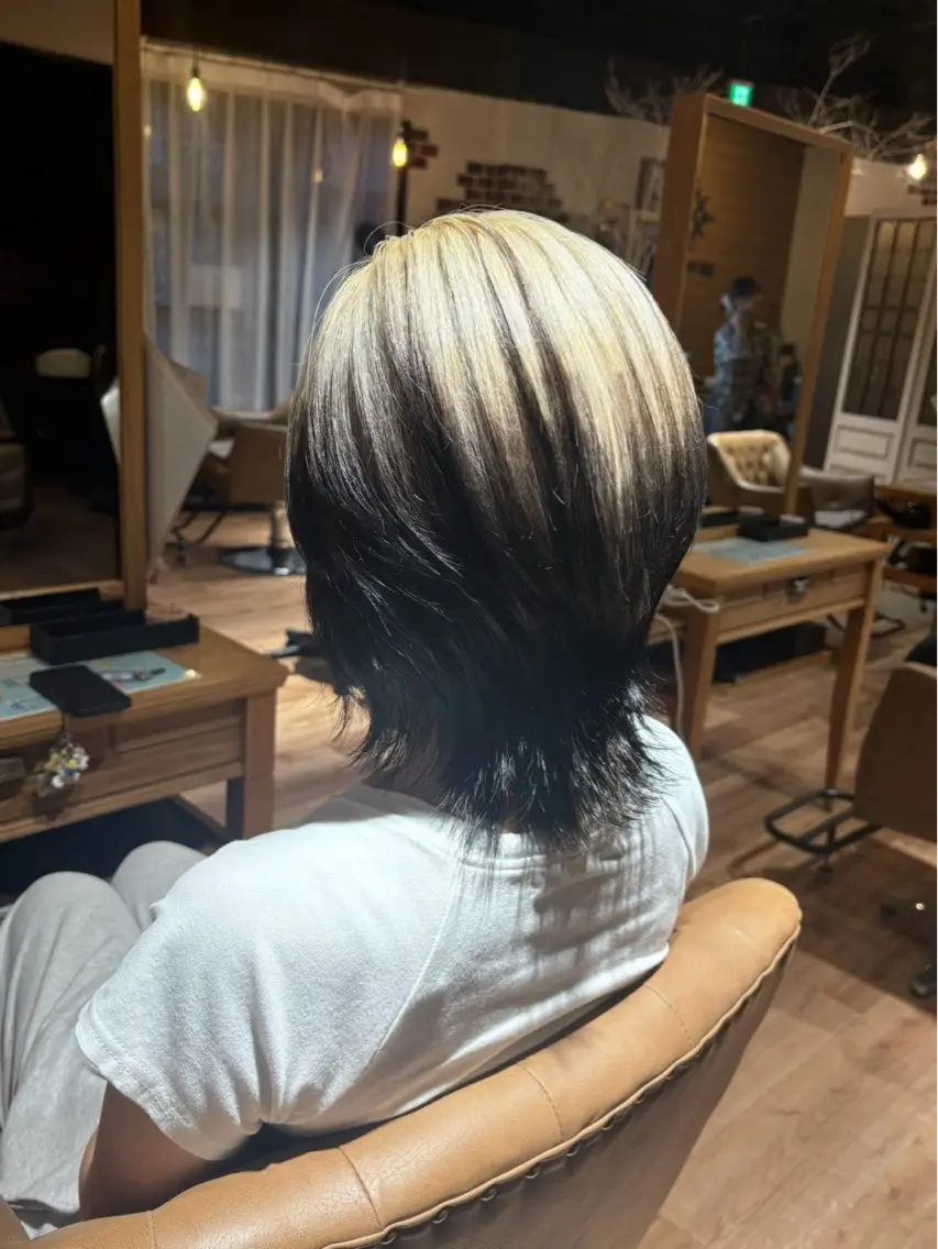 カラー 西村 雪菜のヘアスタイル