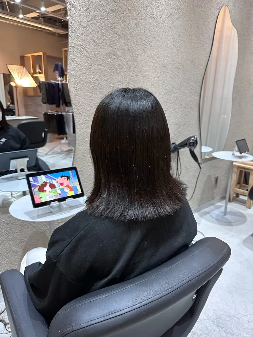 ミディアム Shiro RENのヘアスタイル