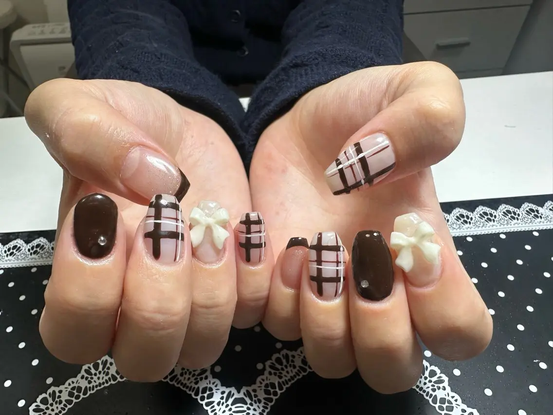ネイル ハンドネイル ハンドケア 🍑 momo_nailのネイルデザイン