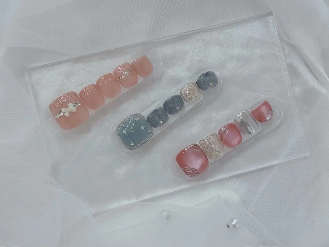 ネイル フットネイル Regene ARAKIのネイルデザイン