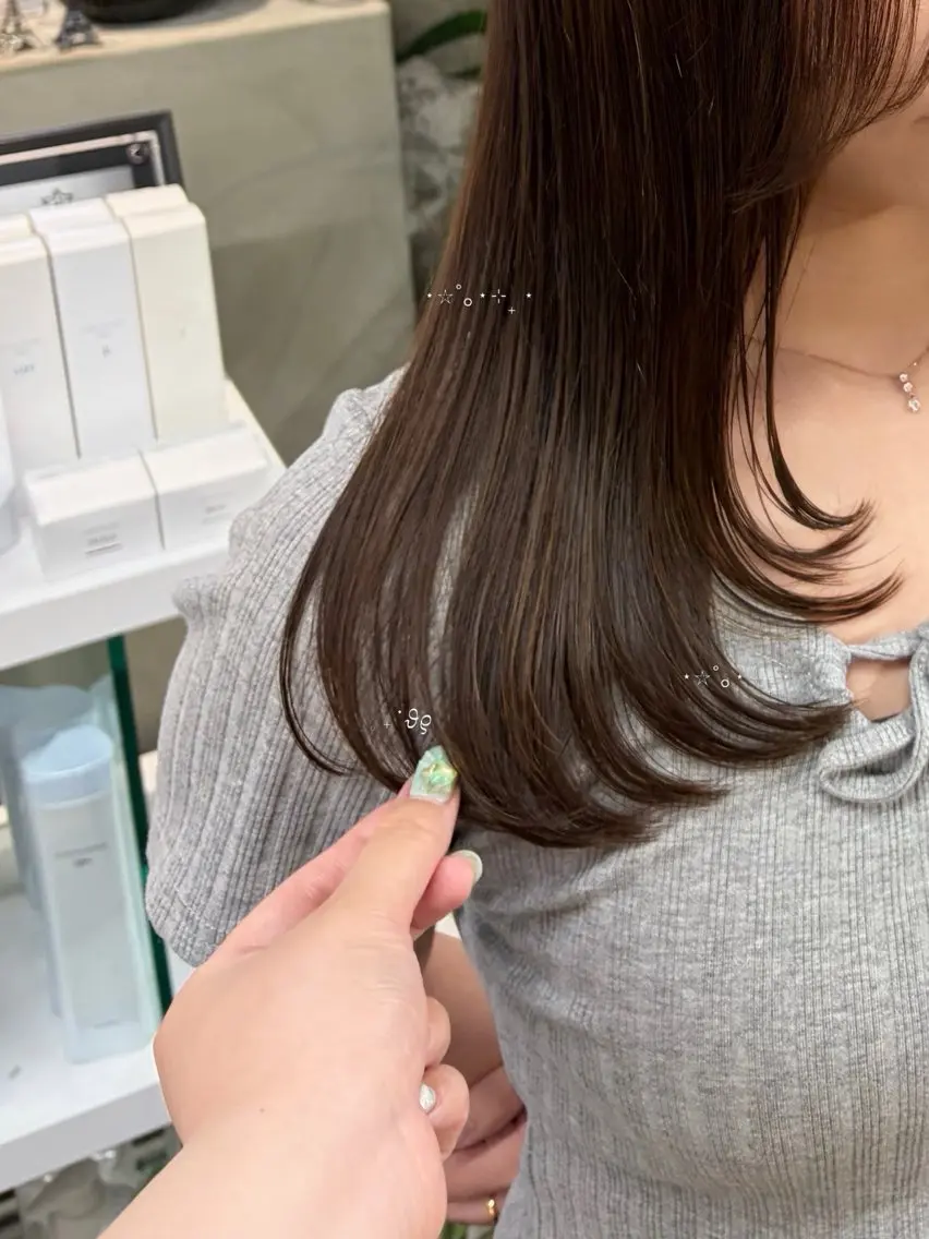 ロング アライ レンカのヘアスタイル