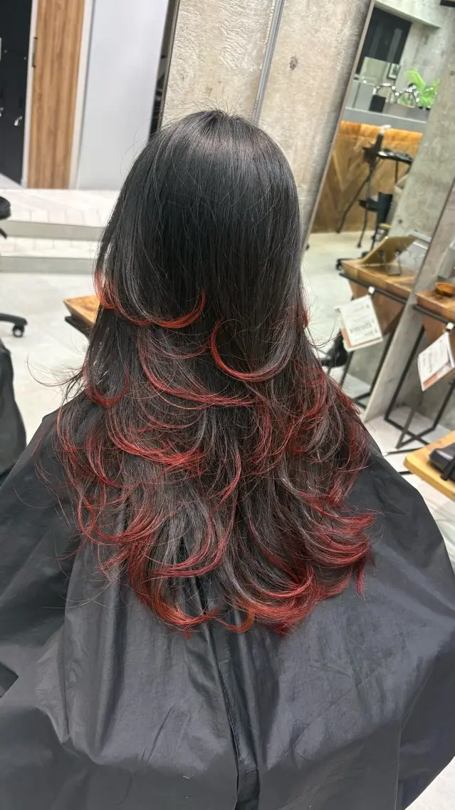 ロング カラー カット ヘアカラー KAEDE🌺Wカ ラー/ホワイトカラーのヘアスタイル