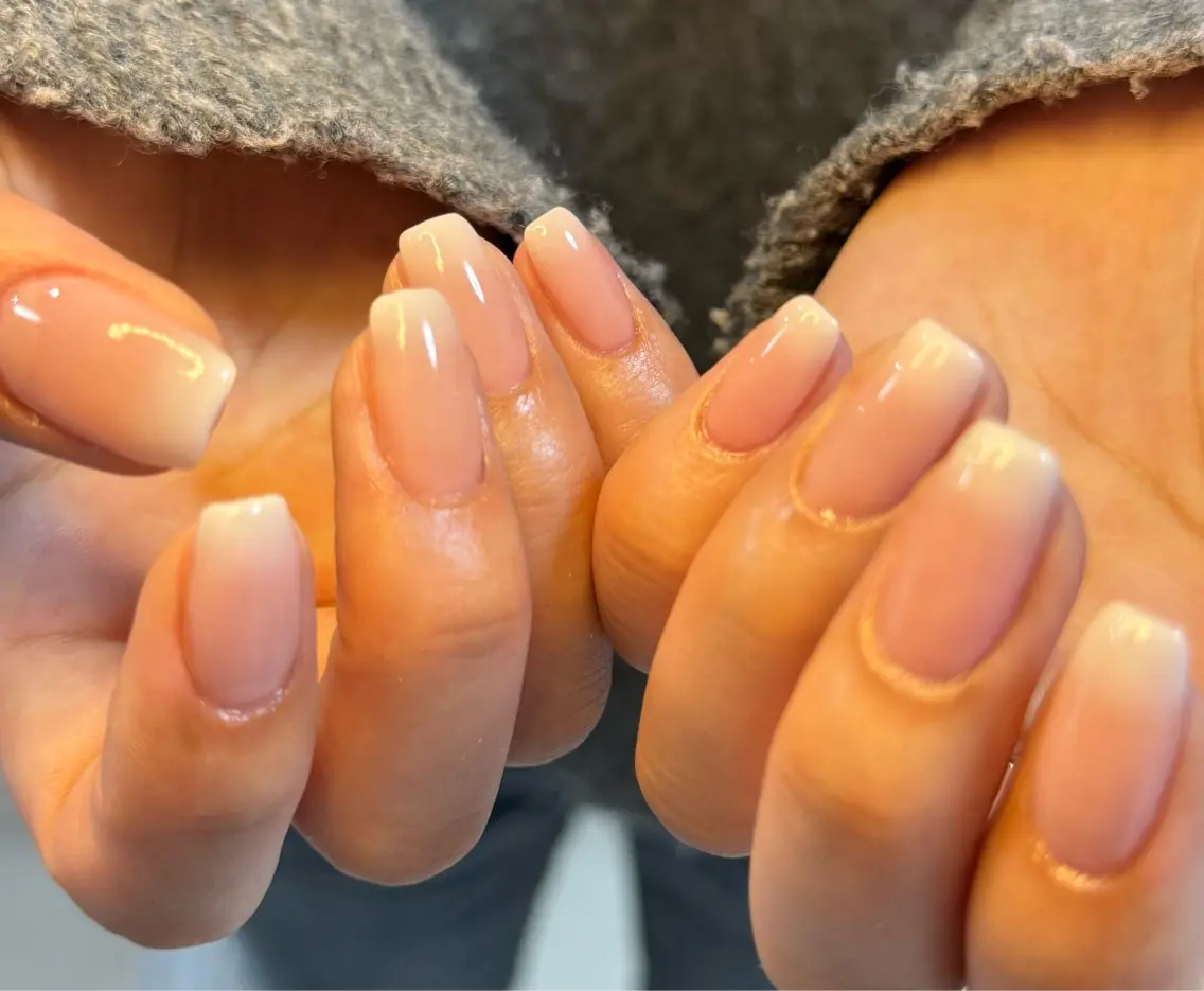 ネイル アートネイル オーロラネイル チークネイル フレンチネイル ガラスフレンチ ハンドネイル 🎀🎀YooLi Nail Salonのネイルデザイン