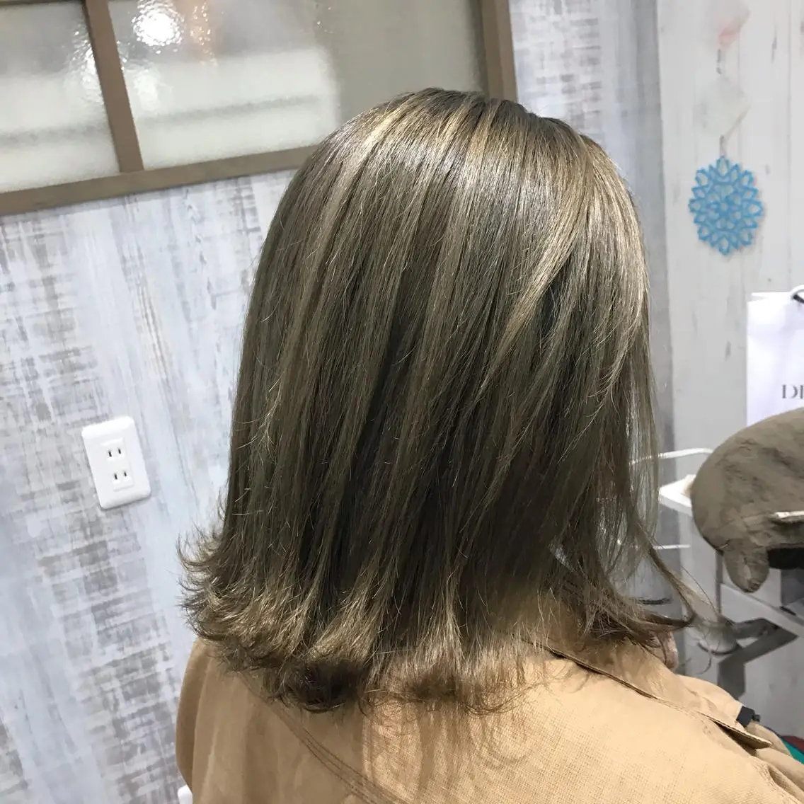 ミディアム 外国人風カラー ネモトメイナ🌿 今月末で退職しますのヘアスタイル