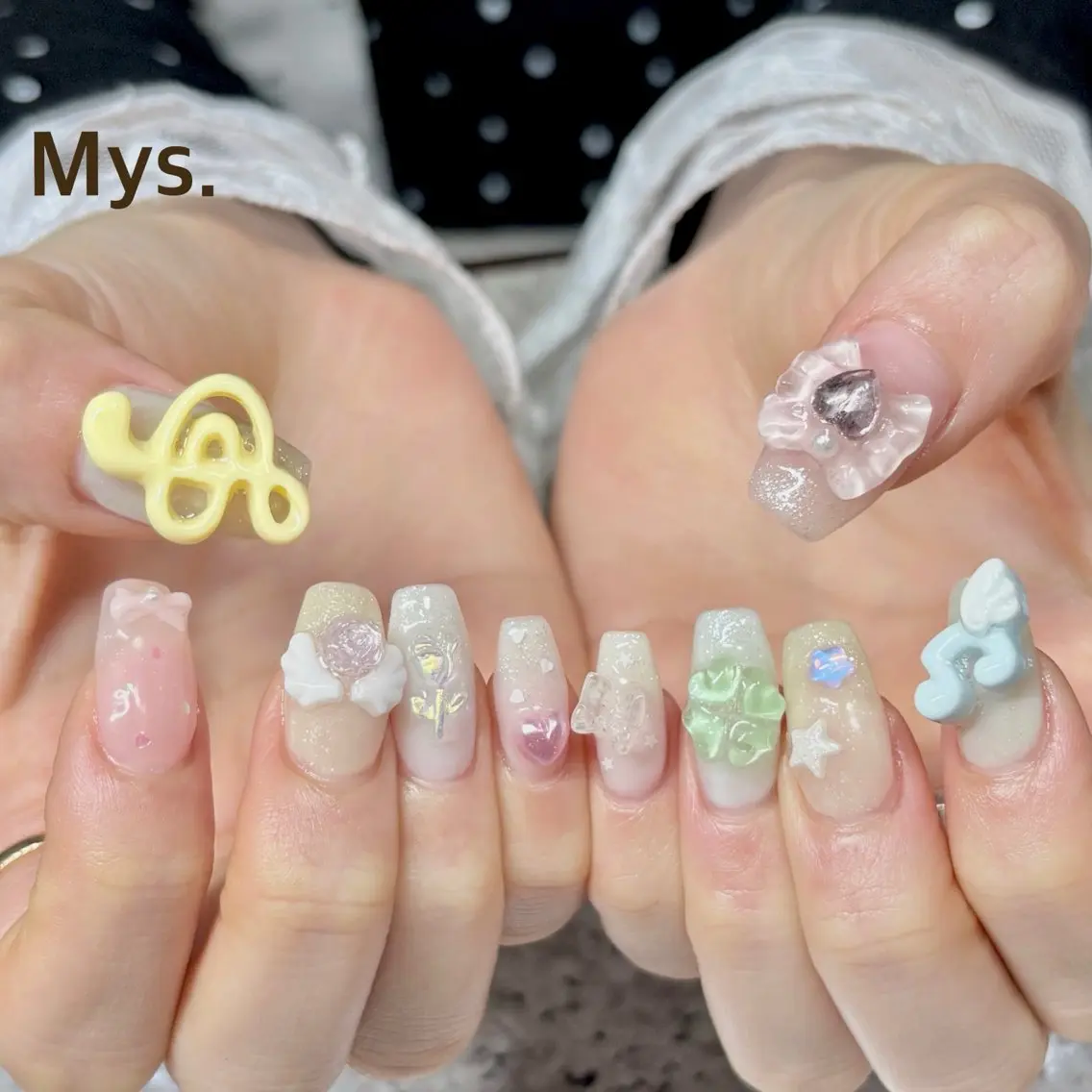 ネイル ハンドネイル Mys. 三上紗紀のネイルデザイン