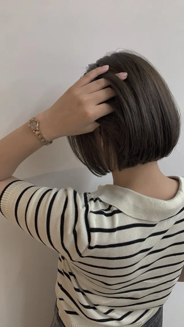 【おすすめメニュー🖤】似合わせカット✂️+透明感カラー+2STEPトリートメントの写真