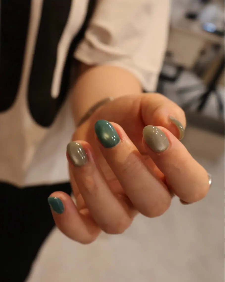 ネイル フレンチネイル マグネットネイル 持ち込み ニュアンスネイル ワンカラーネイル ハンドネイル LINEA.nail 代官山のネイルデザイン