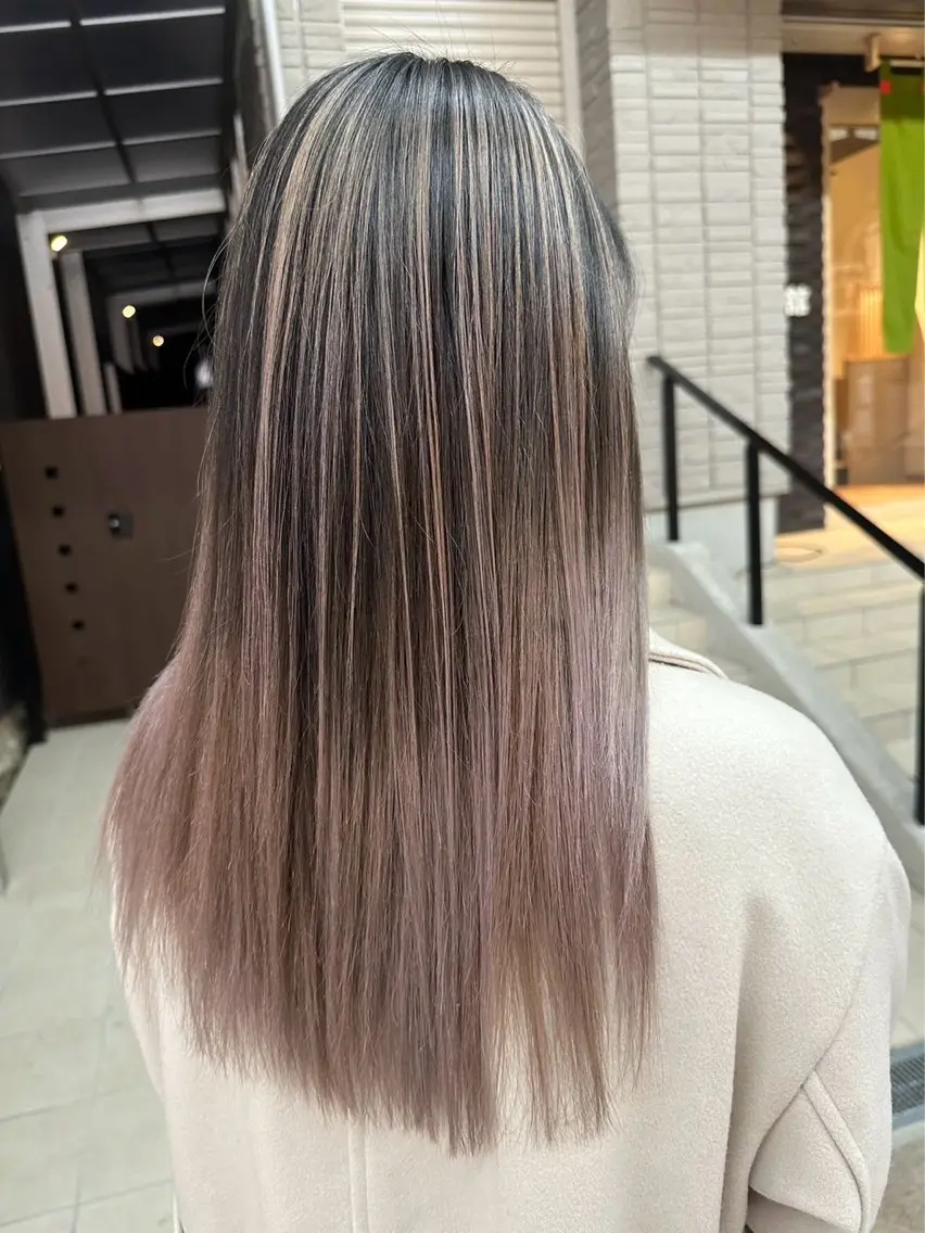 ロング RI HOのヘアスタイル