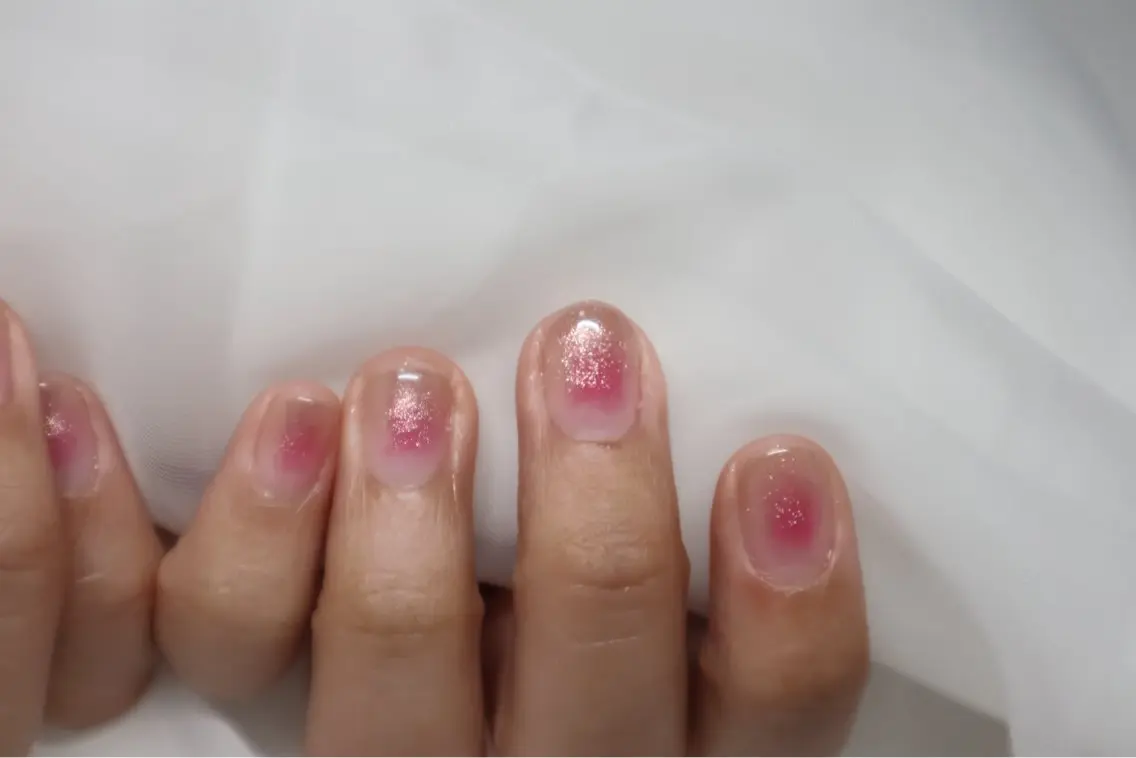 ネイル チークネイル ワンホンネイル ナツ komachiのネイルデザイン