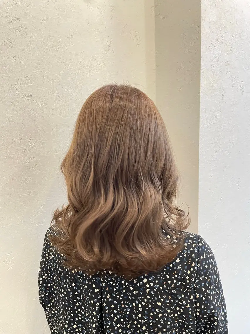 ミディアム 縮毛矯正×髪質改善 カラー×クロスパーマのヘアスタイル